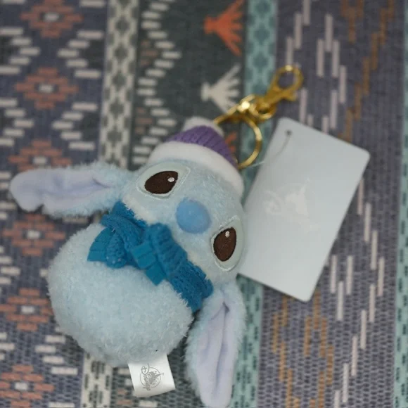 Japan Disney Store Christmas Snowman Plush Keychain STITCH Blue - NEW - Picture 3 of 5
